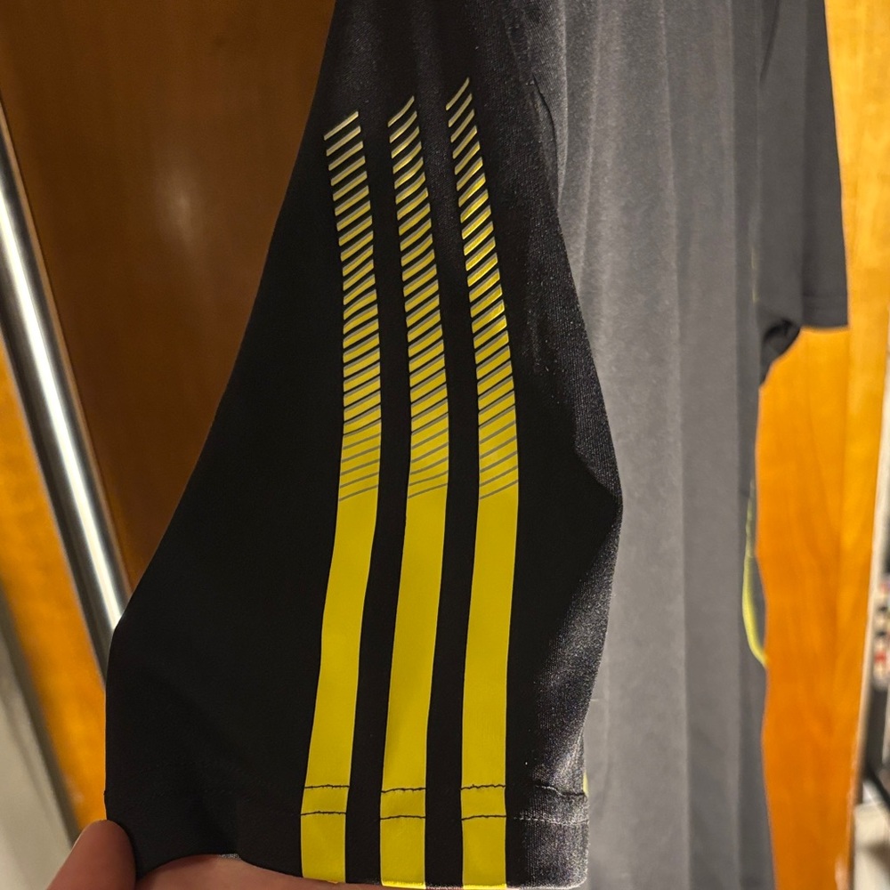 Adidas Men's Climalite Polyester Tee Black with Neon Yellow Highlights - Picture 5 of 6